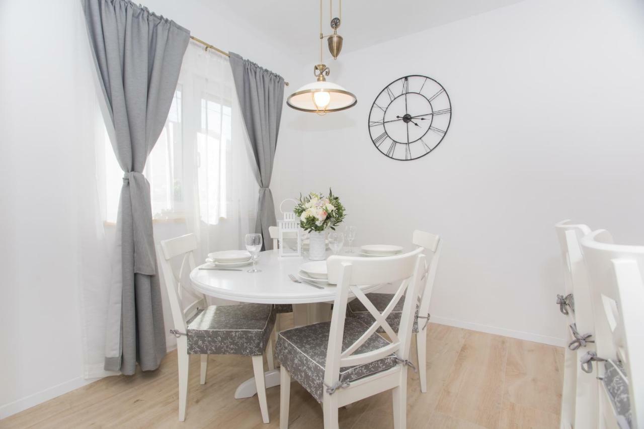 Apartman Slavice Sibenik Bagian luar foto
